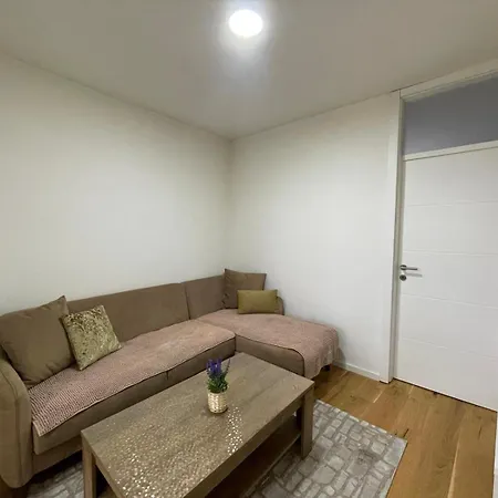 City Central Apartment *